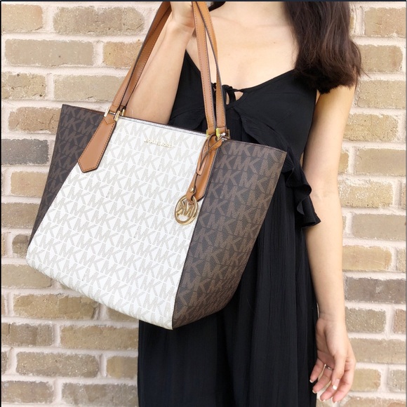 💕💕NWT Michael Kors Large Bonded Top Zip Tote - Picture 4 of 8